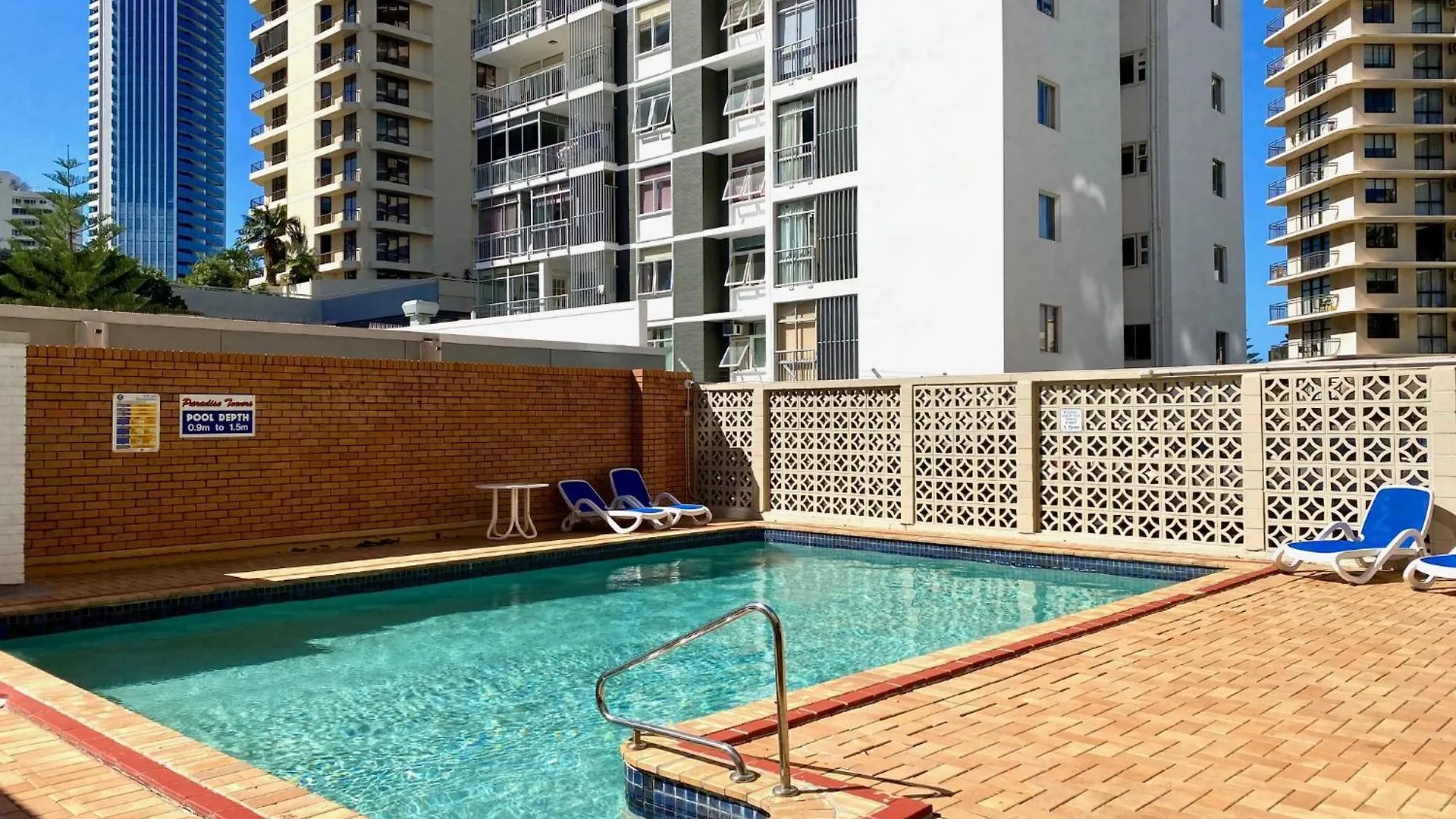 Paradise Towers Holiday Apartments Gold Coast